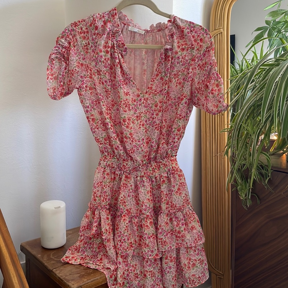 We’re all pretty girls floral dress size small